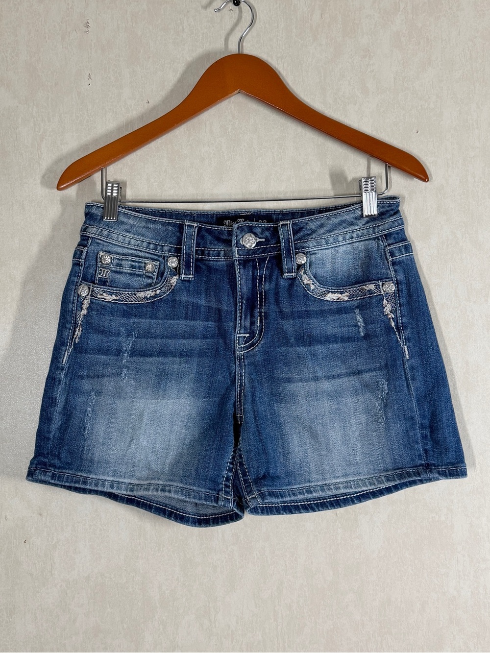 Miss Me Women's Mid-Rise X Cross Stitch Shorts with Faux Flap Pockets 28